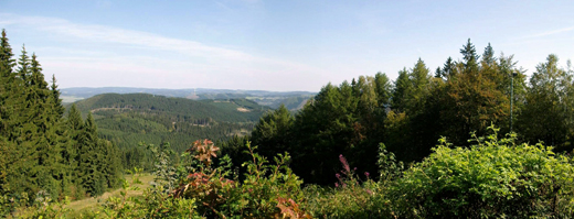 Blick von der Hohen Bracht über das Sauerland