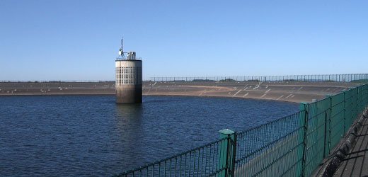 Blick auf das Staubecken des Pumpspeicherwerks bei Rönkhausen