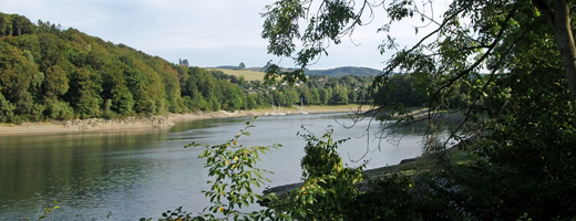 Blick auf die Henne-talsperre