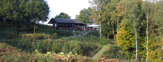 Bewirtschaftete Hütte am Esmecker Badesee